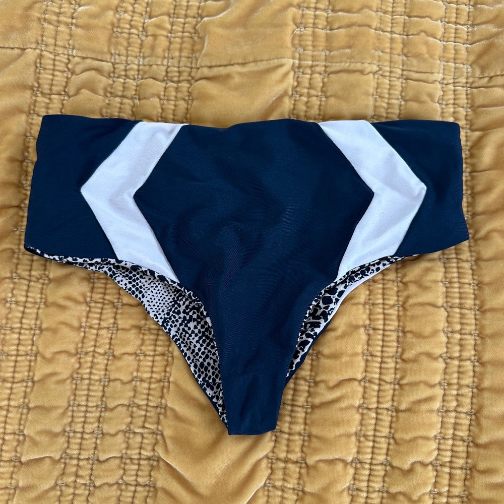 Acacia Duke Bottoms